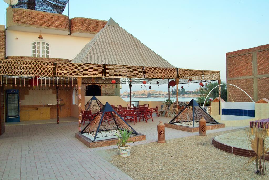 Pyramids Luxor Hotel & Spa Exterior photo