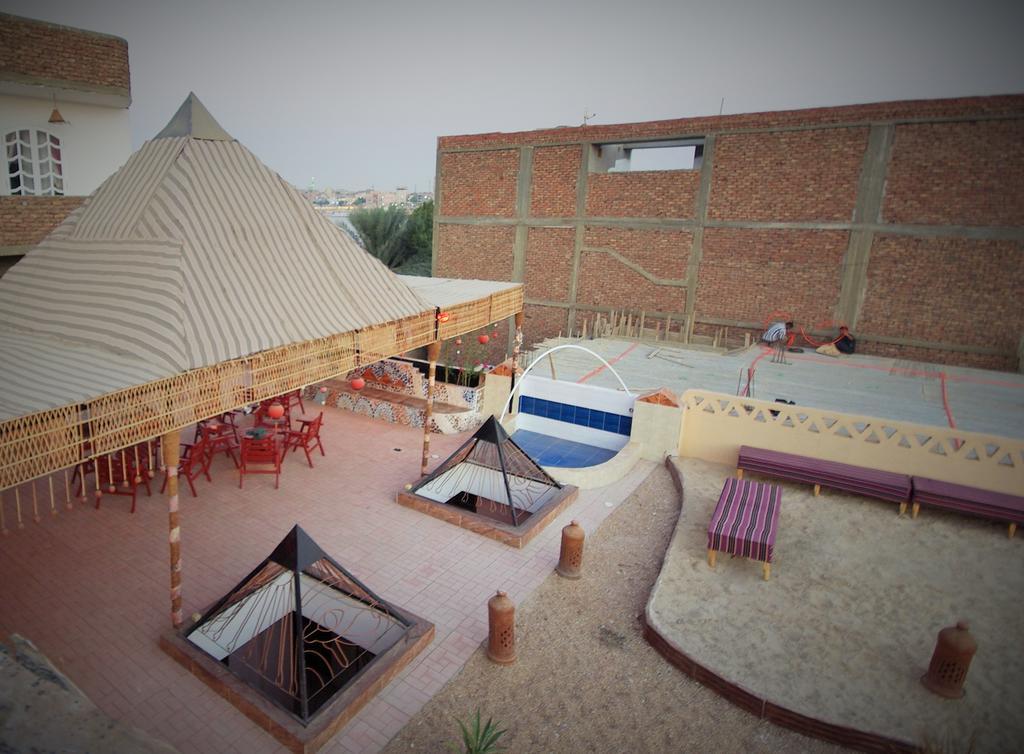 Pyramids Luxor Hotel & Spa Exterior photo
